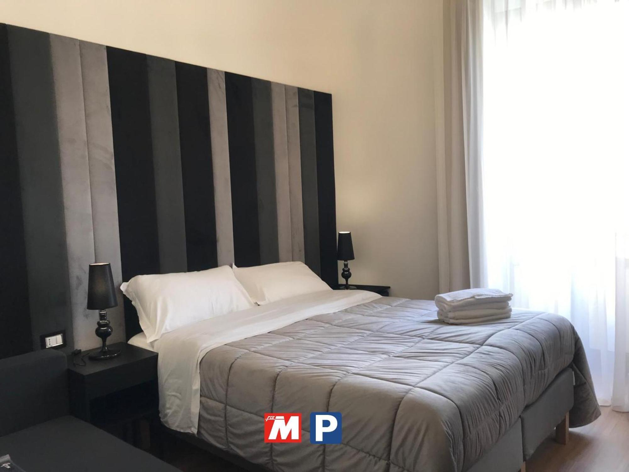 Motta Palace Apartments & Rooms Motta SantʼAnastasia Exterior foto